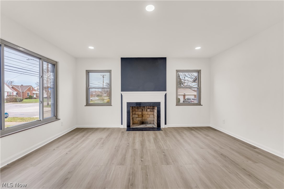 Ford Realty Cos Liberty - Residential