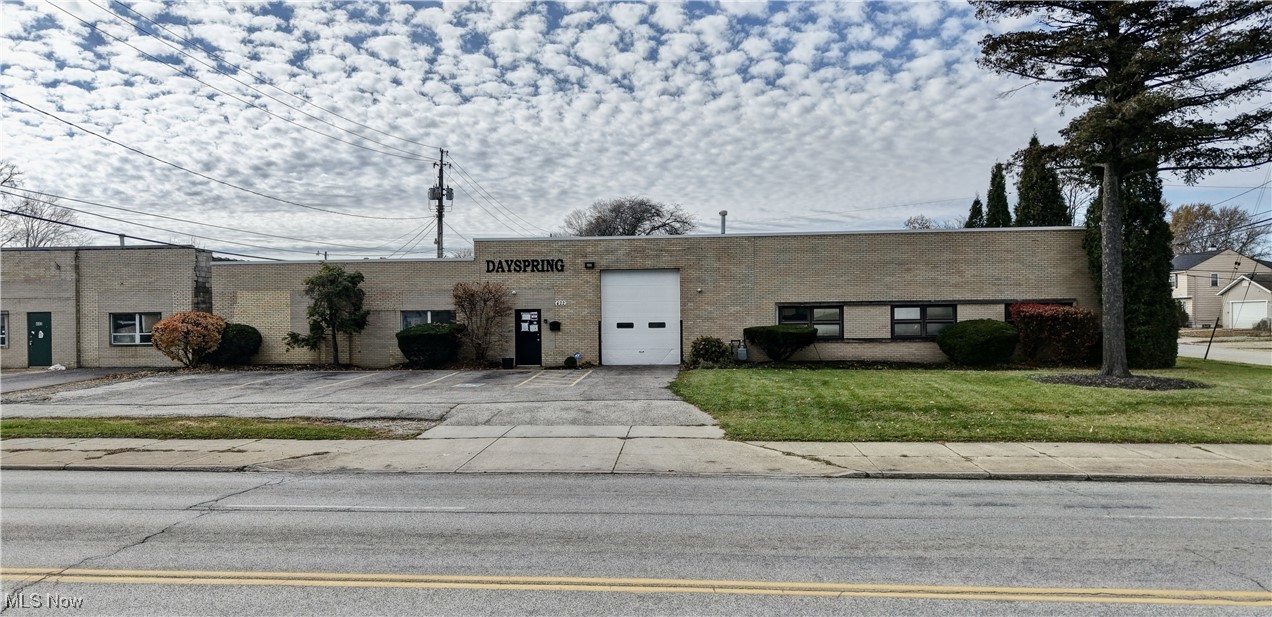 Belvoir-Monticello Sub/W T Arn - Commercial Sale