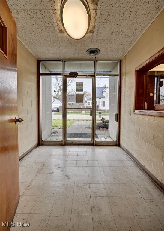 Belvoir-Monticello Sub/W T Arn - Commercial Sale