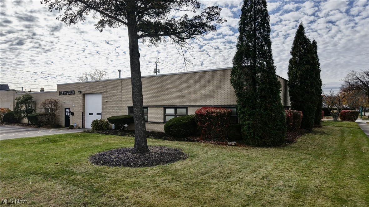 Belvoir-Monticello Sub/W T Arn - Commercial Sale