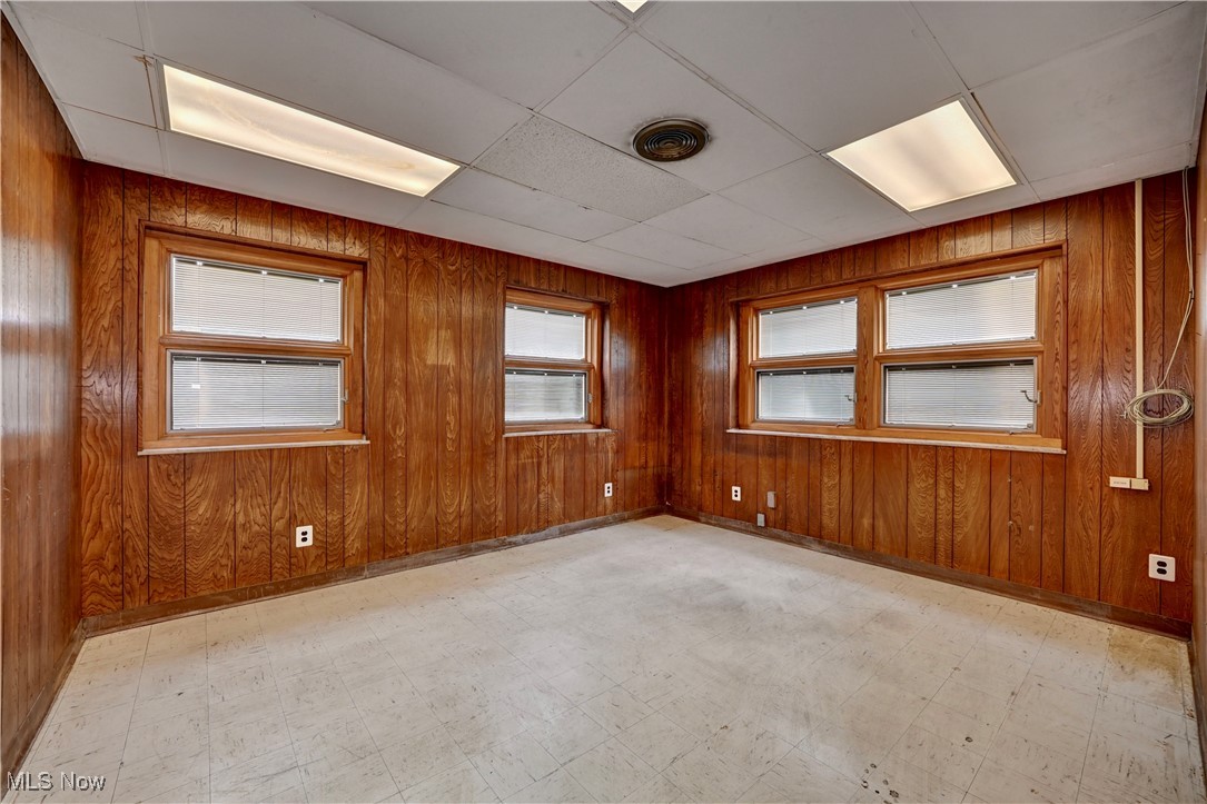 Belvoir-Monticello Sub/W T Arn - Commercial Sale