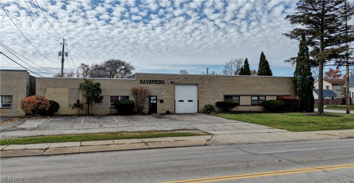 Belvoir-Monticello Sub/W T Arn - Commercial Sale