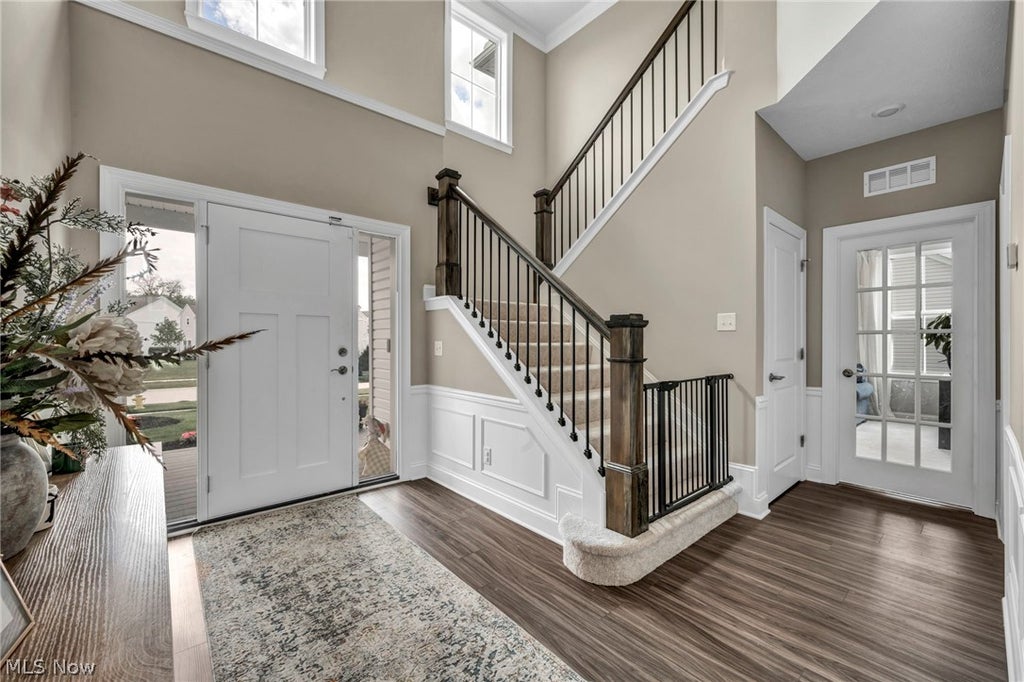 Photo of 32642 Royal Troon Drive, Avon Lake, OH 44012 (MLS # 5221287)