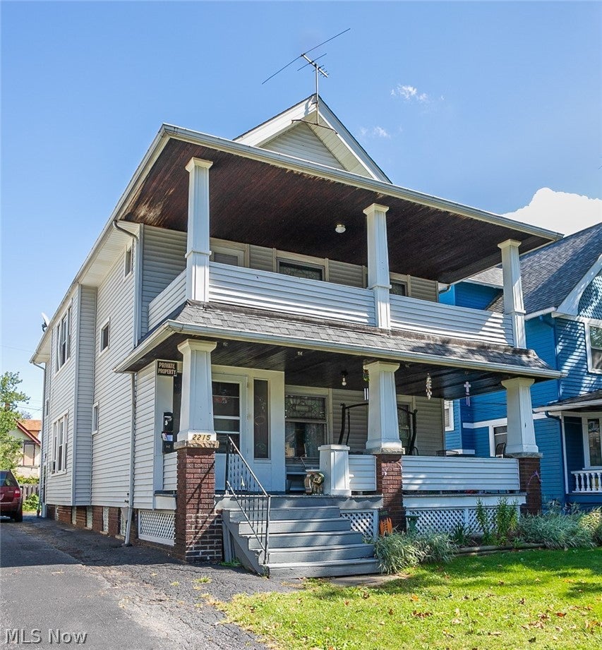 2215 W 101st Street