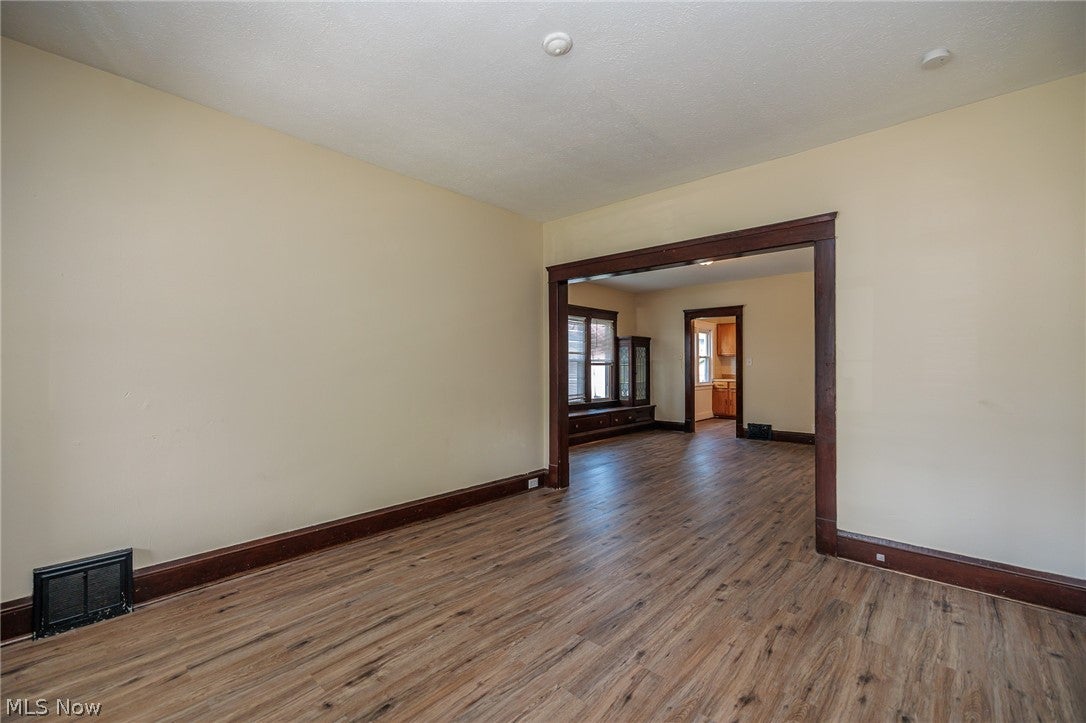 2215 W 101st Street