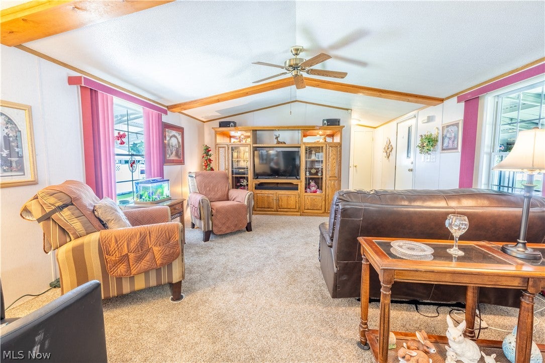 4 Sunrise Boulevard