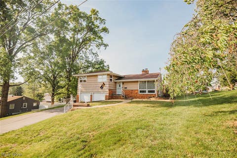 Homes For Sale - 2502 27th Street<br/> Wood County, Parkersburg, WV 26104