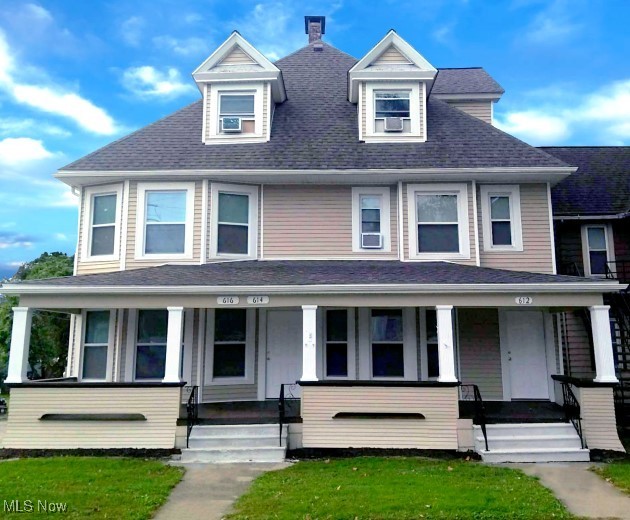 This is a great opportunity to own a wonderful University of Akron triplex! This newly renovated three unit building features large bedrooms and bathrooms, a spacious living room and a kitchen in all three units. Updates include new roof, gutters, siding, windows, electric and plumbing. Located just two blocks east of the University of Akron campus and walkable to Summa Health System, this is a fantastic opportunity to rent to students or traveling hospital staff. Leased through July 31st, 2026!