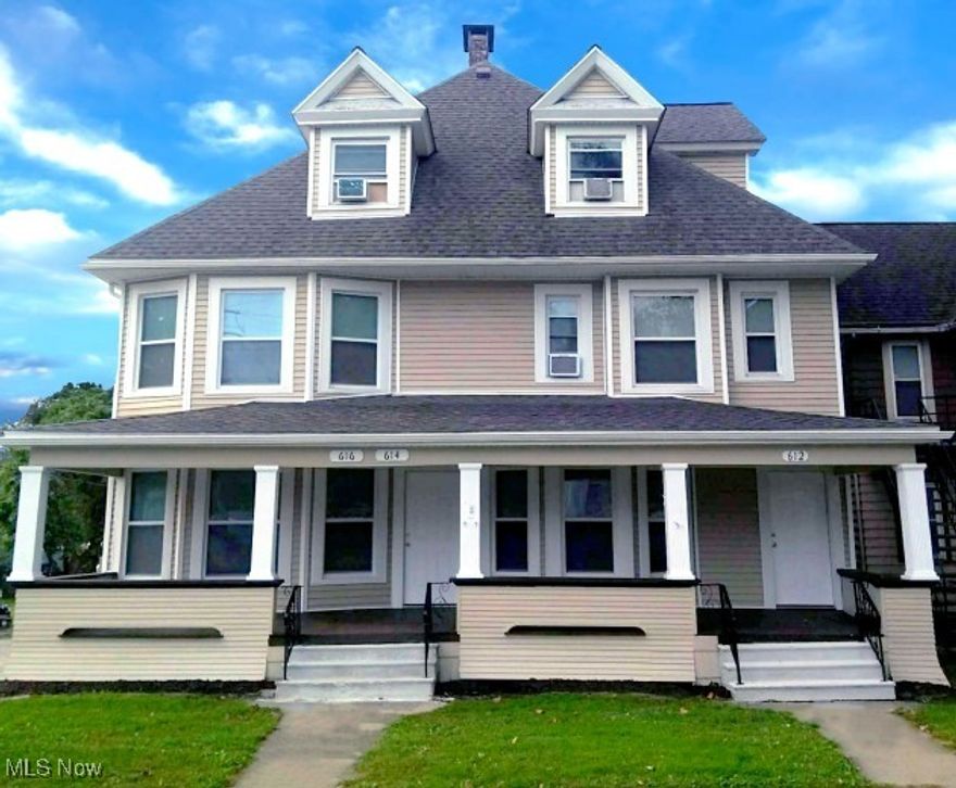 This is a great opportunity to own a wonderful University of Akron triplex! This newly renovated three unit building features large bedrooms and bathrooms, a spacious living room and a kitchen in all three units. Updates include new roof, gutters, siding, windows, electric and plumbing. Located just two blocks east of the University of Akron campus and walkable to Summa Health System, this is a fantastic opportunity to rent to students or traveling hospital staff. Leased through July 31st, 2026!
