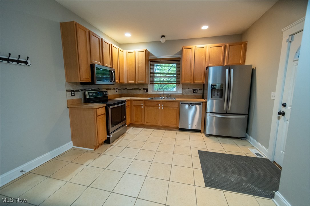 6400 Bridge Avenue, Cleveland, Ohio image 7