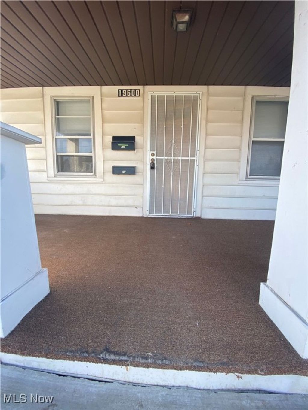 Photo of 19600 Arrowhead Avenue, Cleveland, OH 44119 (MLS # 5182645)