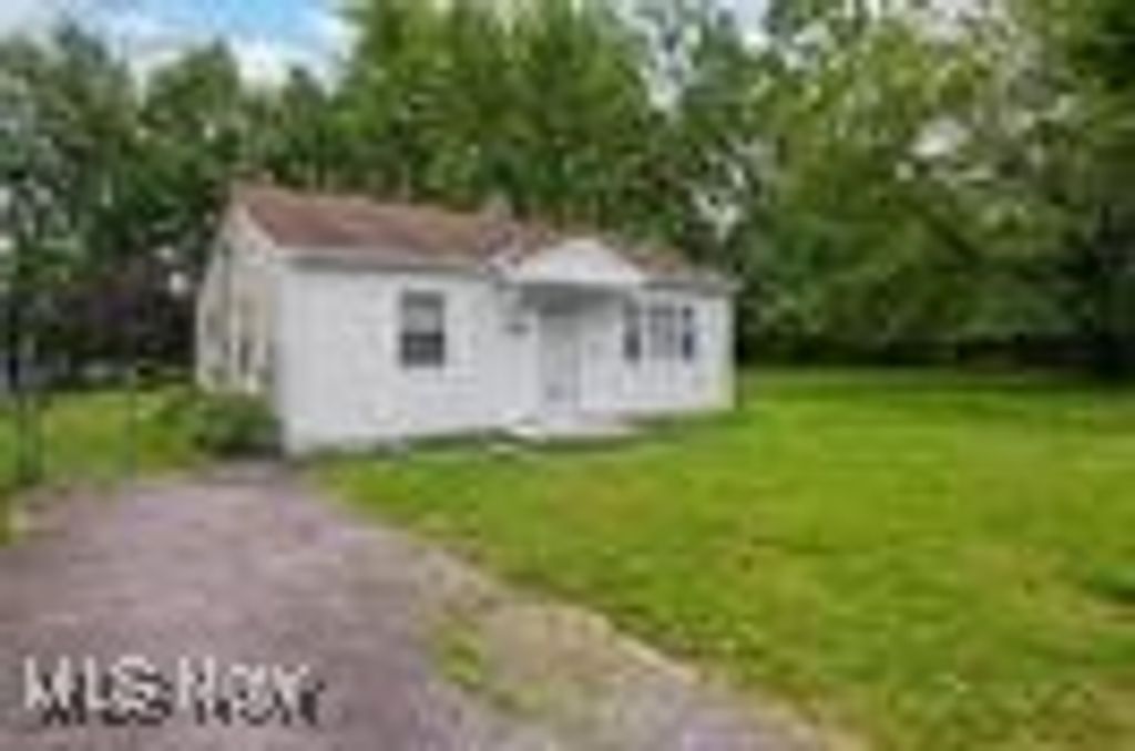 Photo of 4425 E 144th Street, Cleveland, OH 44128 (MLS # 5167728)