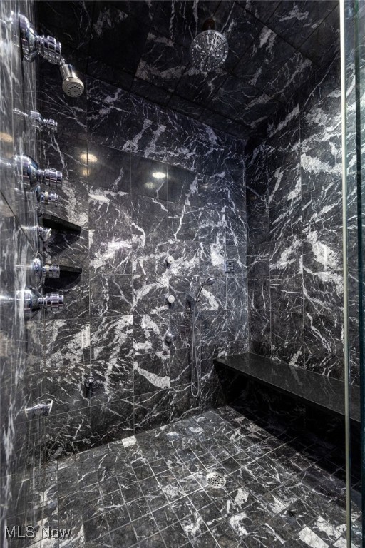 Pinnacle Condo - Residential