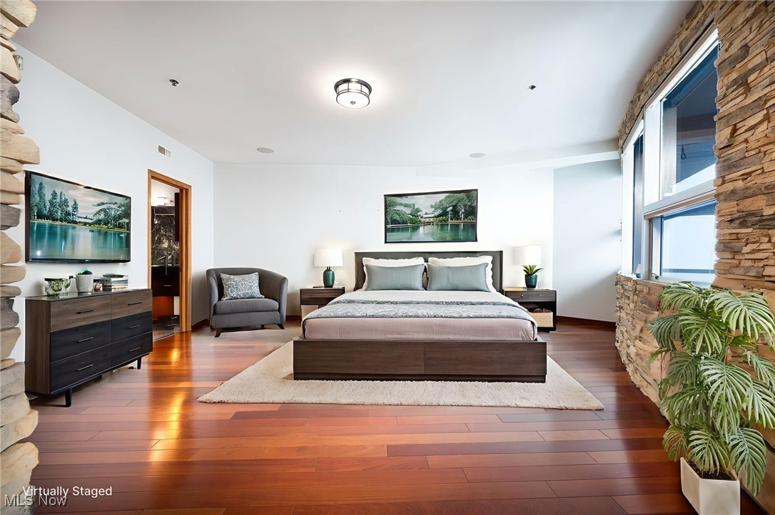 Pinnacle Condo - Residential