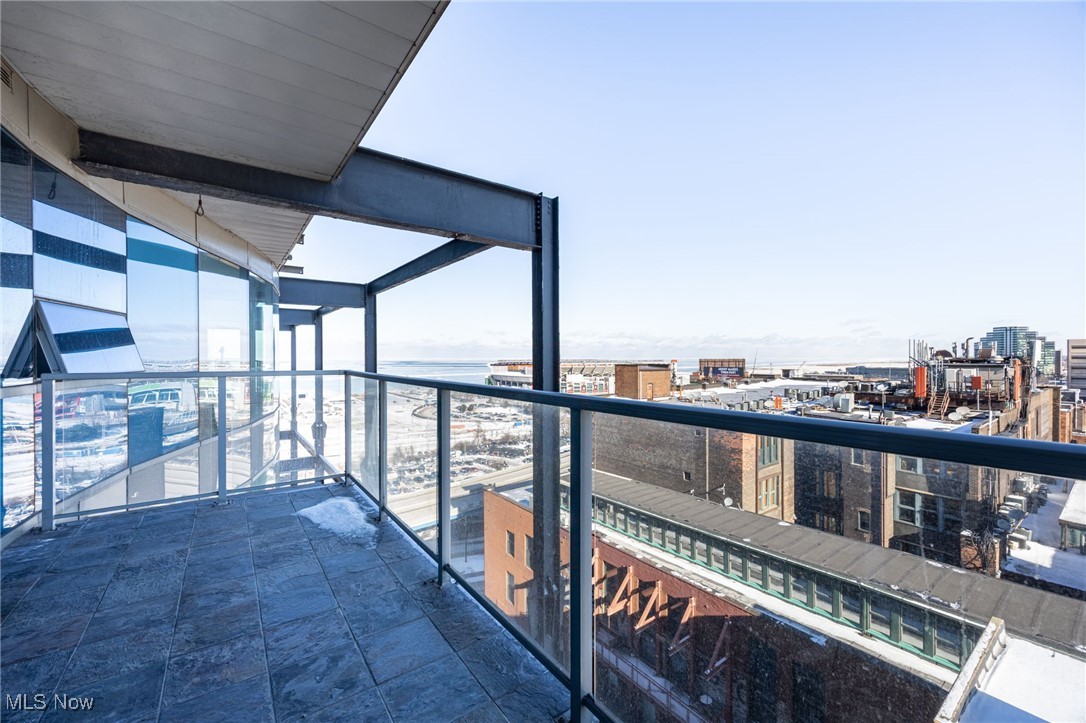 Pinnacle Condo - Residential