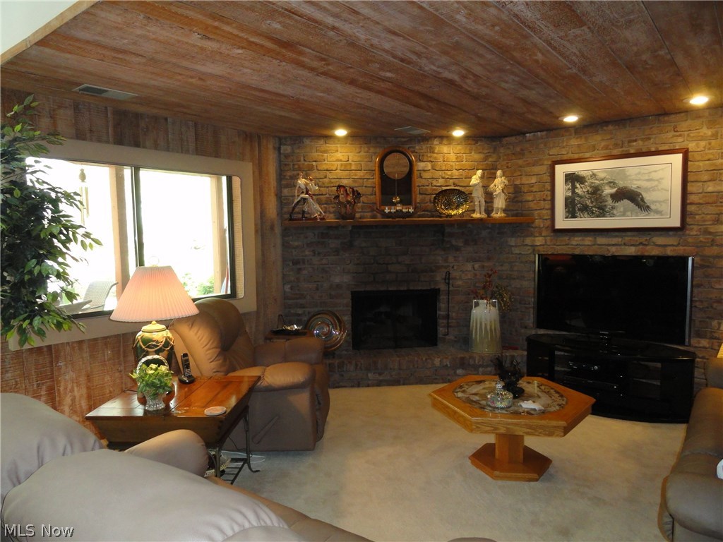 Hampton Woods - Residential