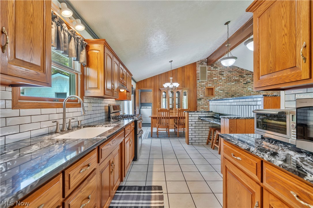 Briar Hill Sub - Residential