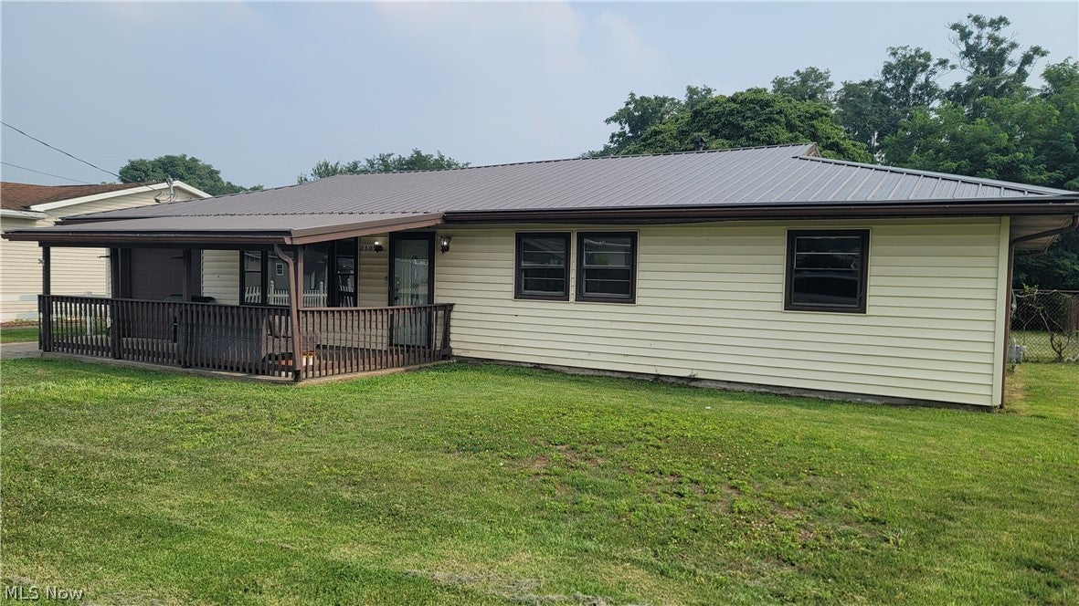 2309 Rockland Avenue - Photo 2