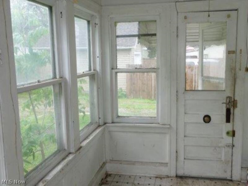 James M Hoyts - Residential