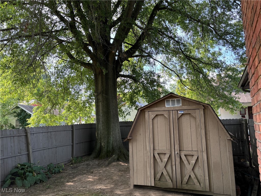 W E & A Sturgeons Add - Residential