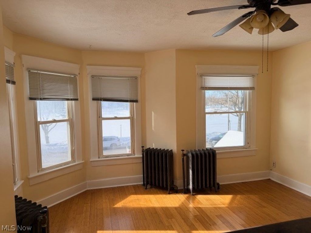 Photo of 153 NW 3rd Street #3, Barberton, OH 44203 (MLS # 5185748)