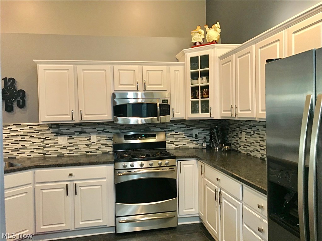 Springfield Rdg Condos - Residential