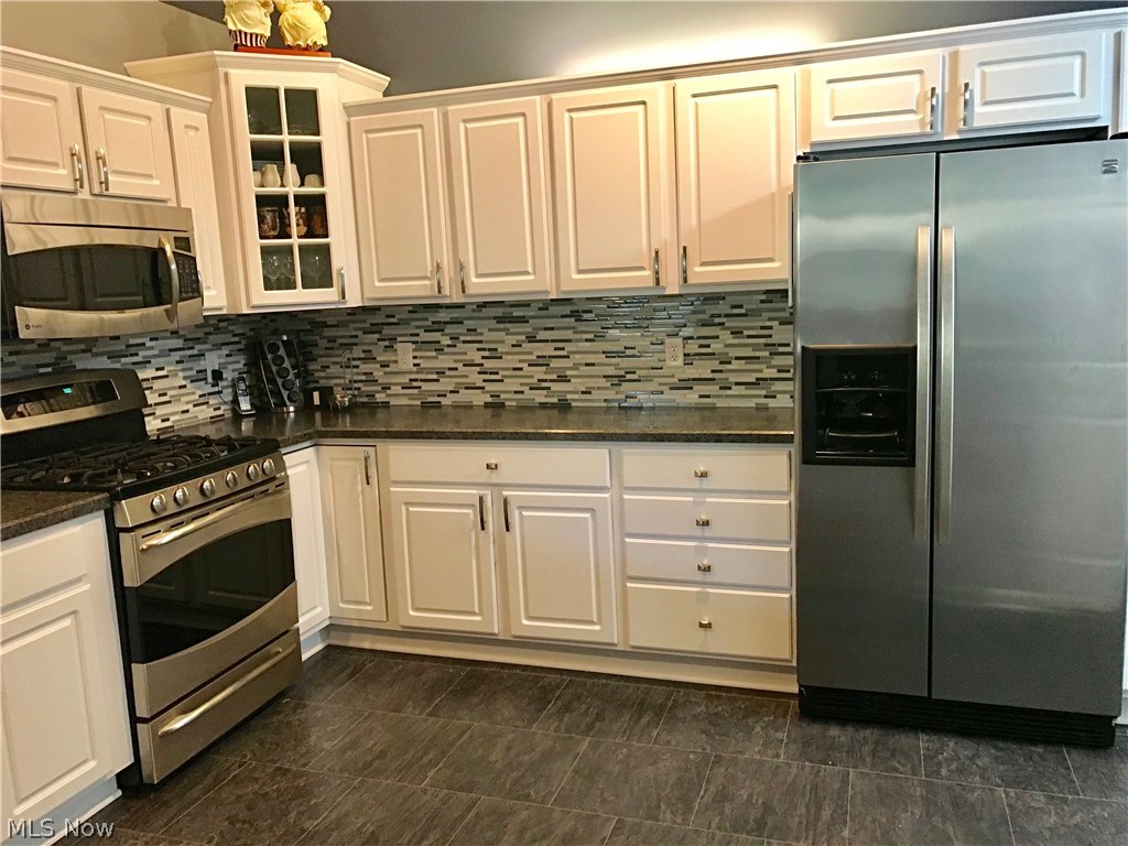 Springfield Rdg Condos - Residential