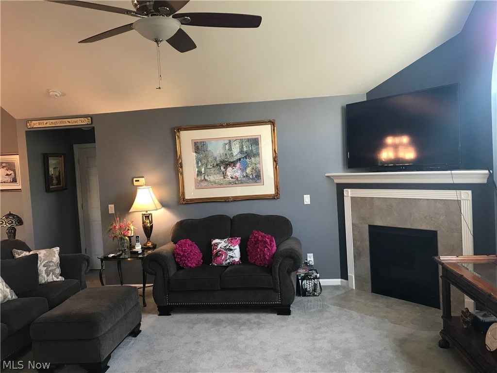 Springfield Rdg Condos - Residential