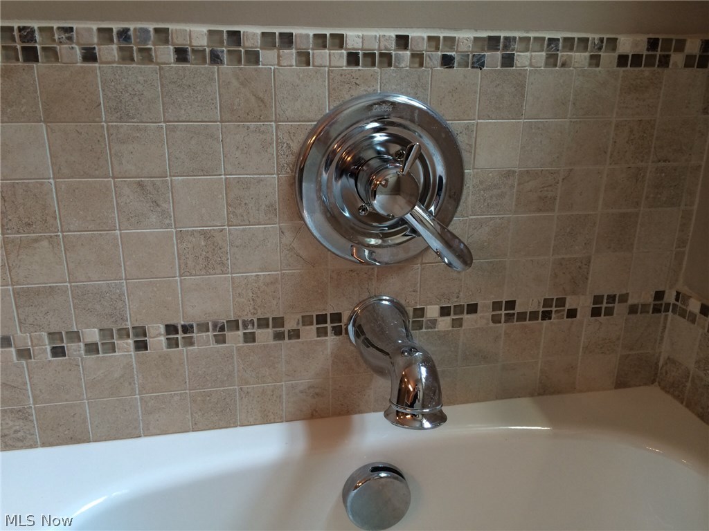 Pine Knoll Estates - Residential