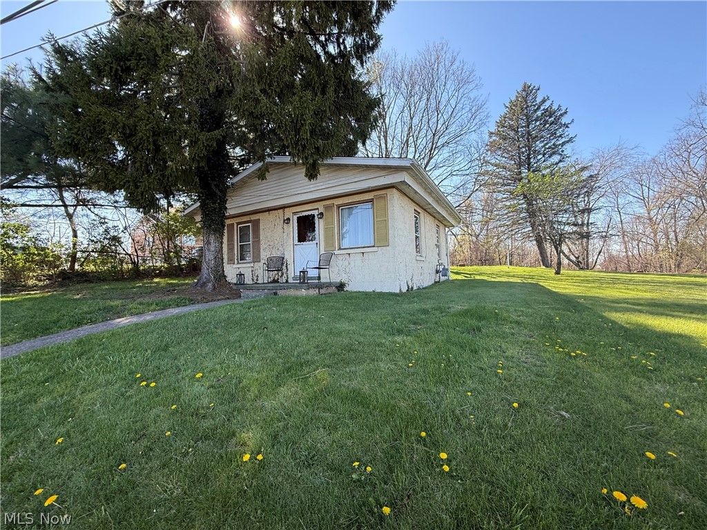 Photo of 115 Grove Street, Wintersville, OH 43953 (MLS # 5200703)