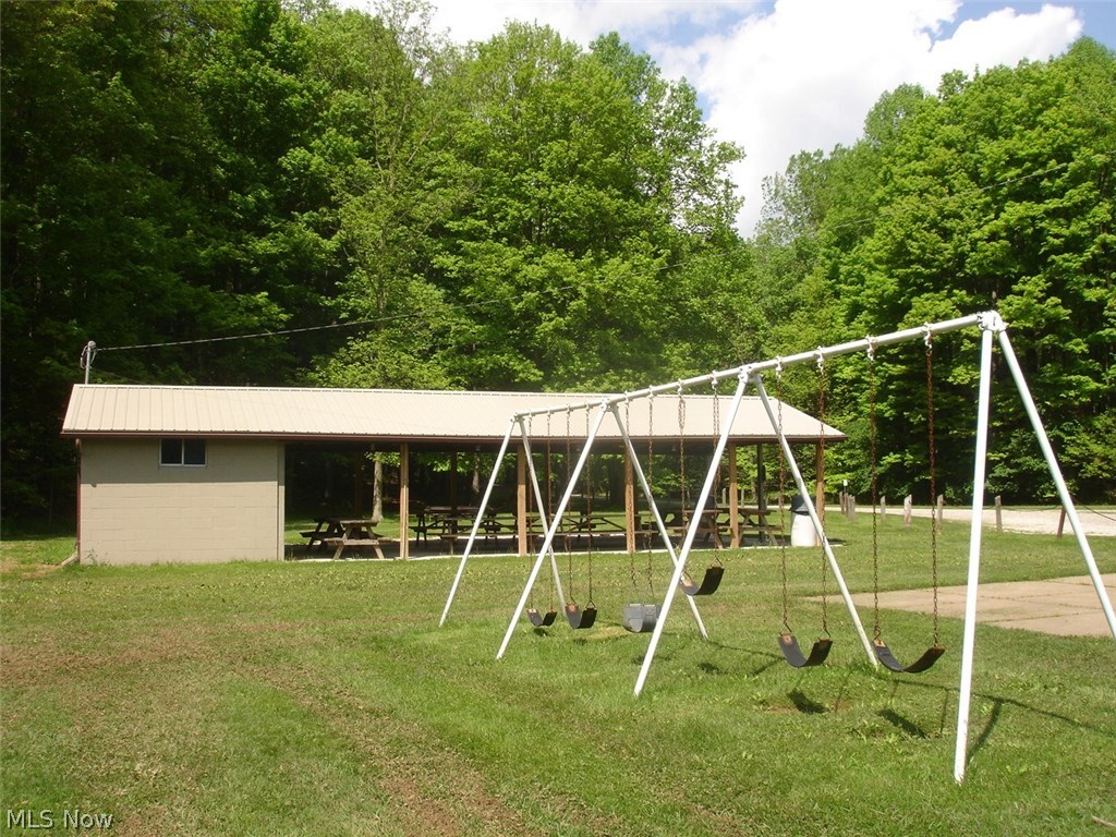 Lake Buckhorn - Land