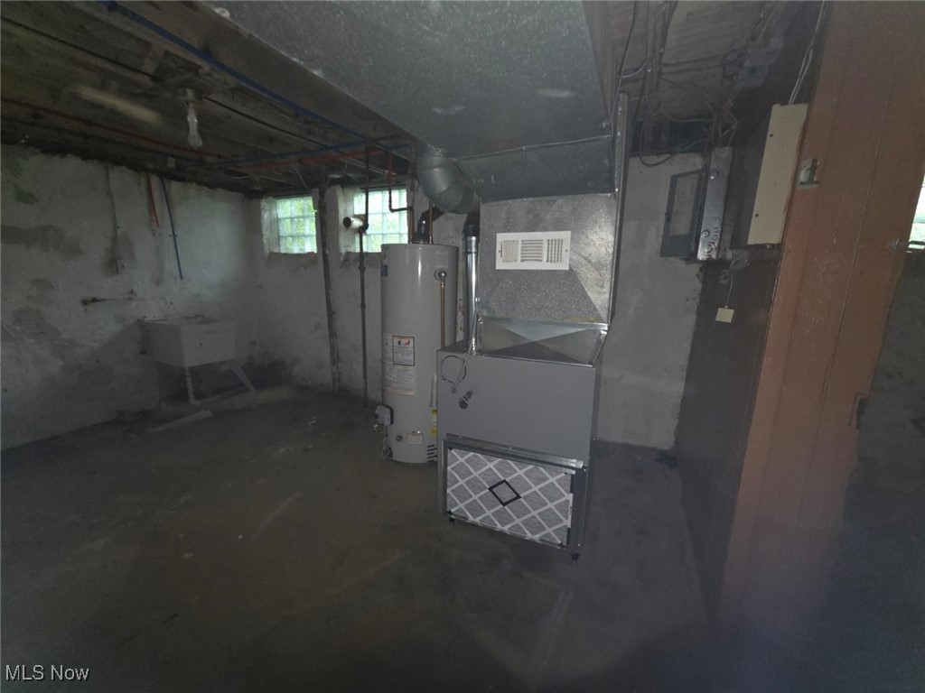 11703 Castlewood Avenue, Cleveland, Ohio image 21
