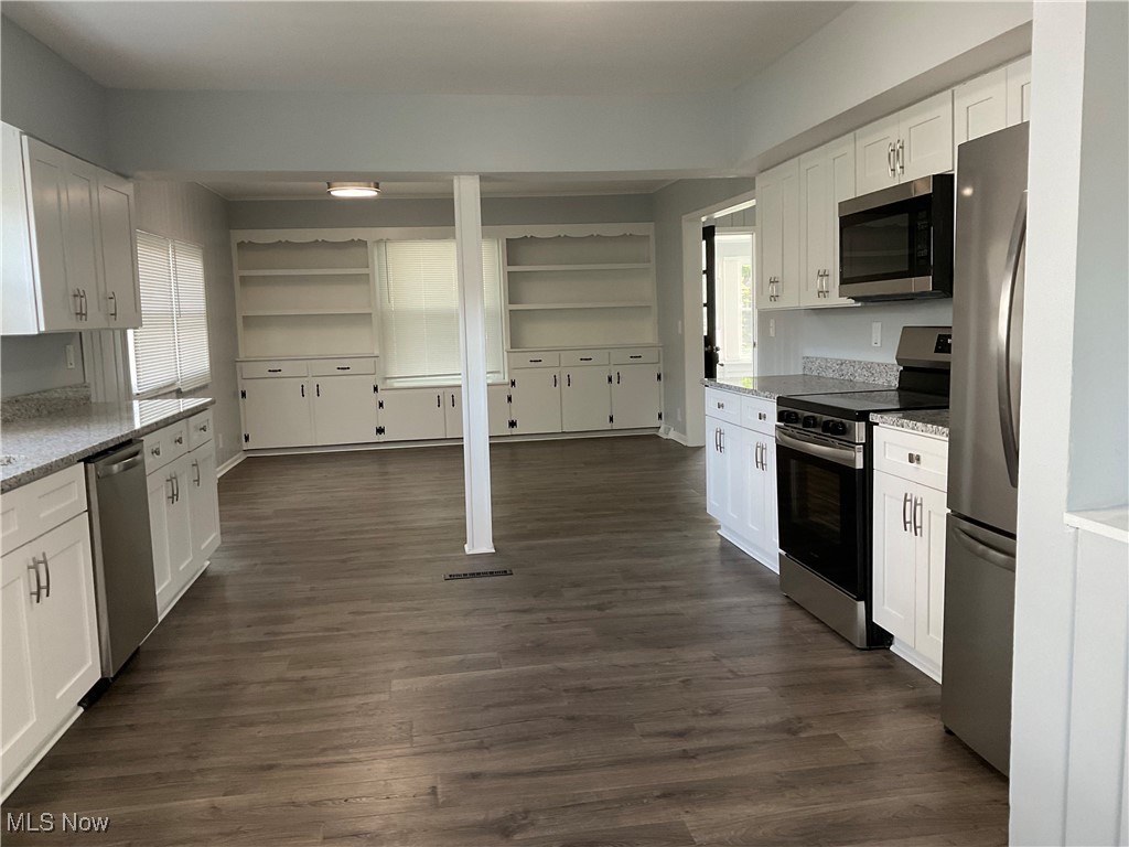 179 E Walnut Avenue, Painesville, Ohio image 2