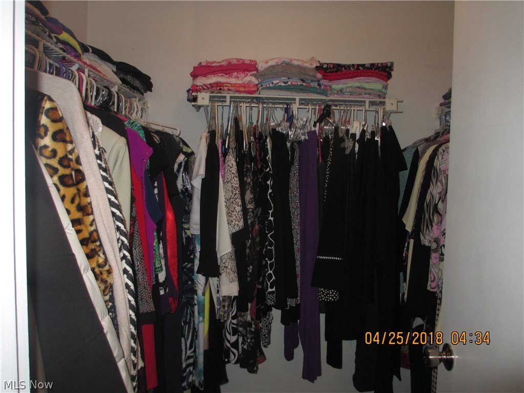 Hickory Rdg Condos Ph 01a-1 - Residential