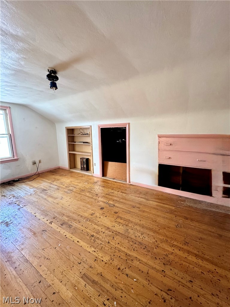 Creek & Morrisons Add 03 - Residential