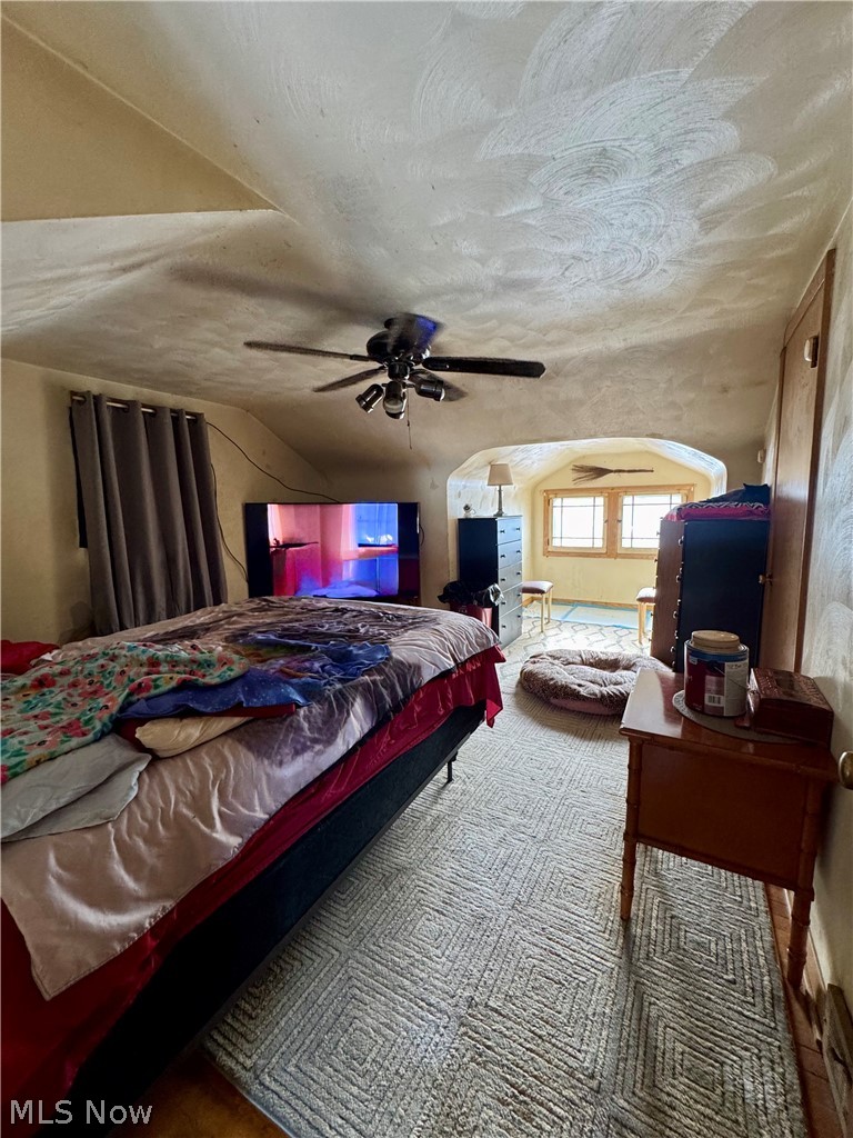 Creek & Morrisons Add 03 - Residential