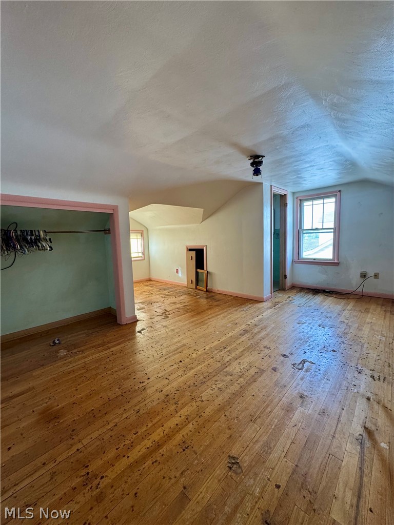 Creek & Morrisons Add 03 - Residential