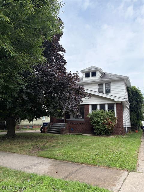 Condo For Sale - 15313 Lake Shore Boulevard<br/> Cleveland, OH 44110