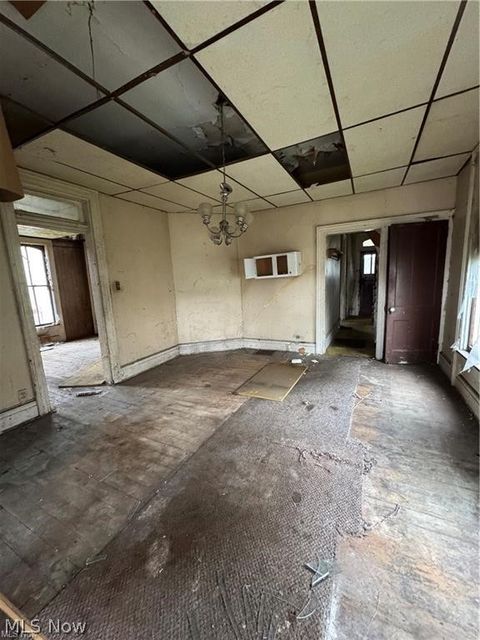 Tiny photo for 806 Carlisle Street, Martins Ferry, OH 43935 (MLS # 5188049)