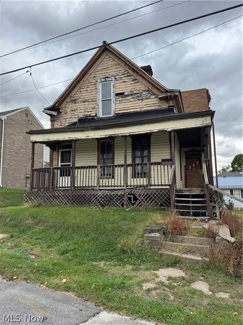 806 Carlisle Street Martins Ferry OH 43935