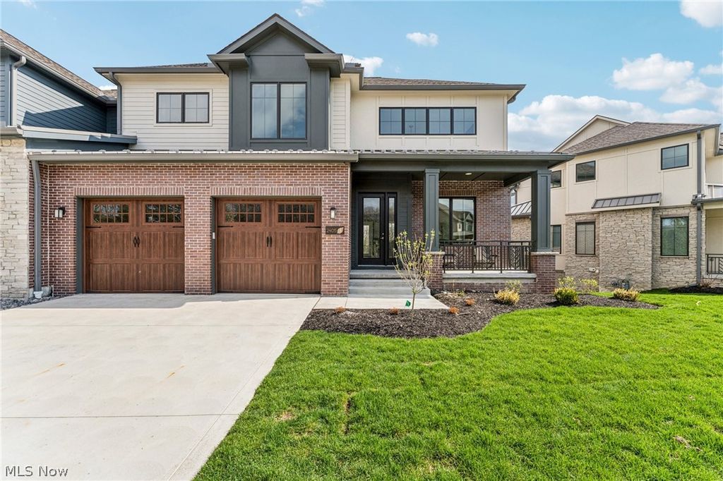 Photo of 2405 Edgewood Trace Trce, Pepper Pike, OH 44124 (MLS # 5201988)