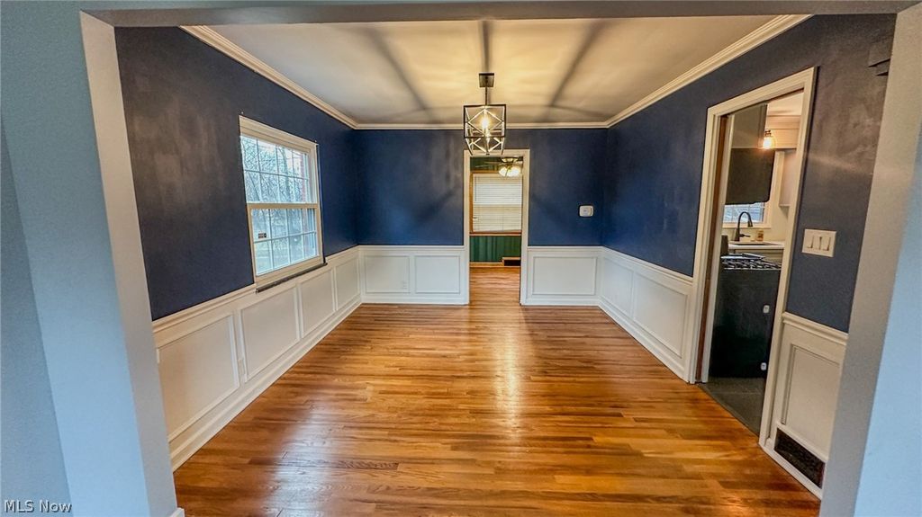 Photo of 426 Dorchester Road, Akron, OH 44320 (MLS # 5191643)