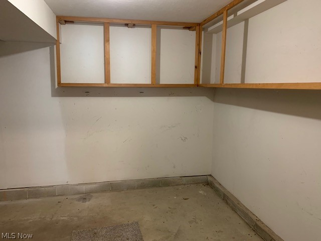 Woodbury Condo - Residential