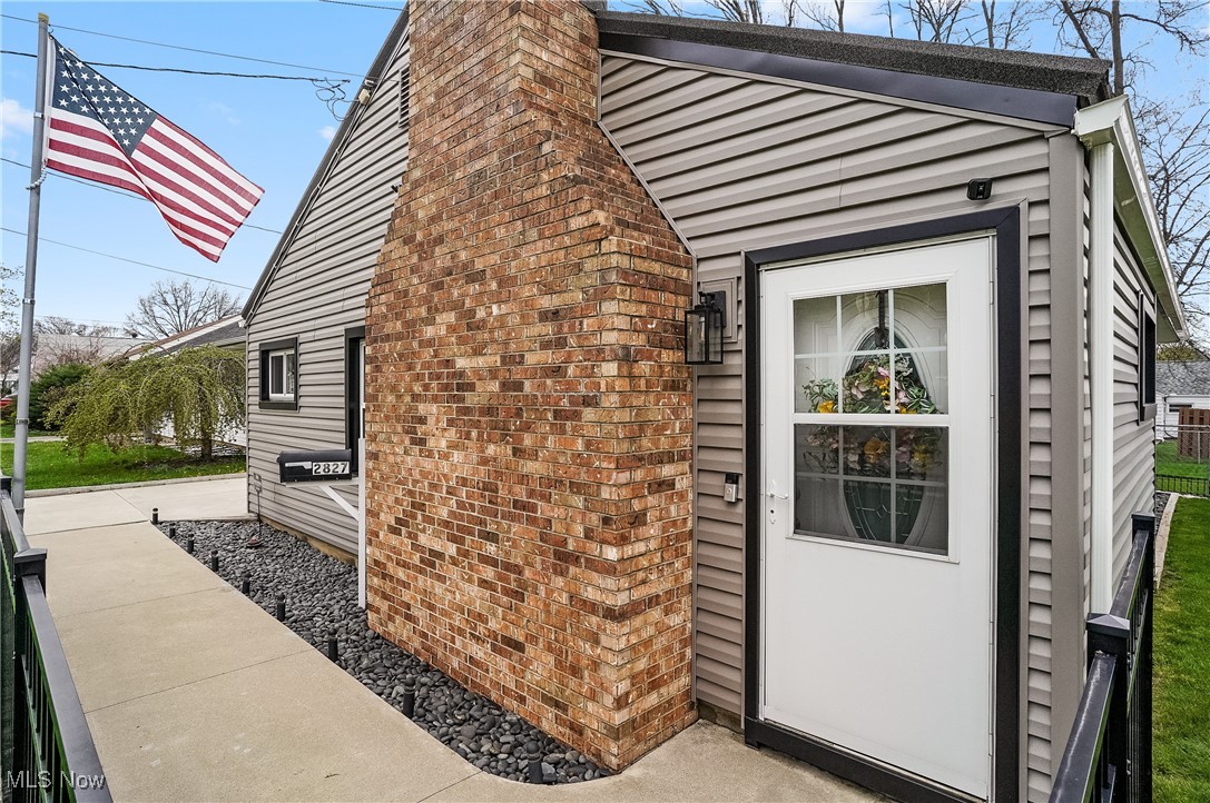2827 9th Street, Cuyahoga Falls, Ohio image 4