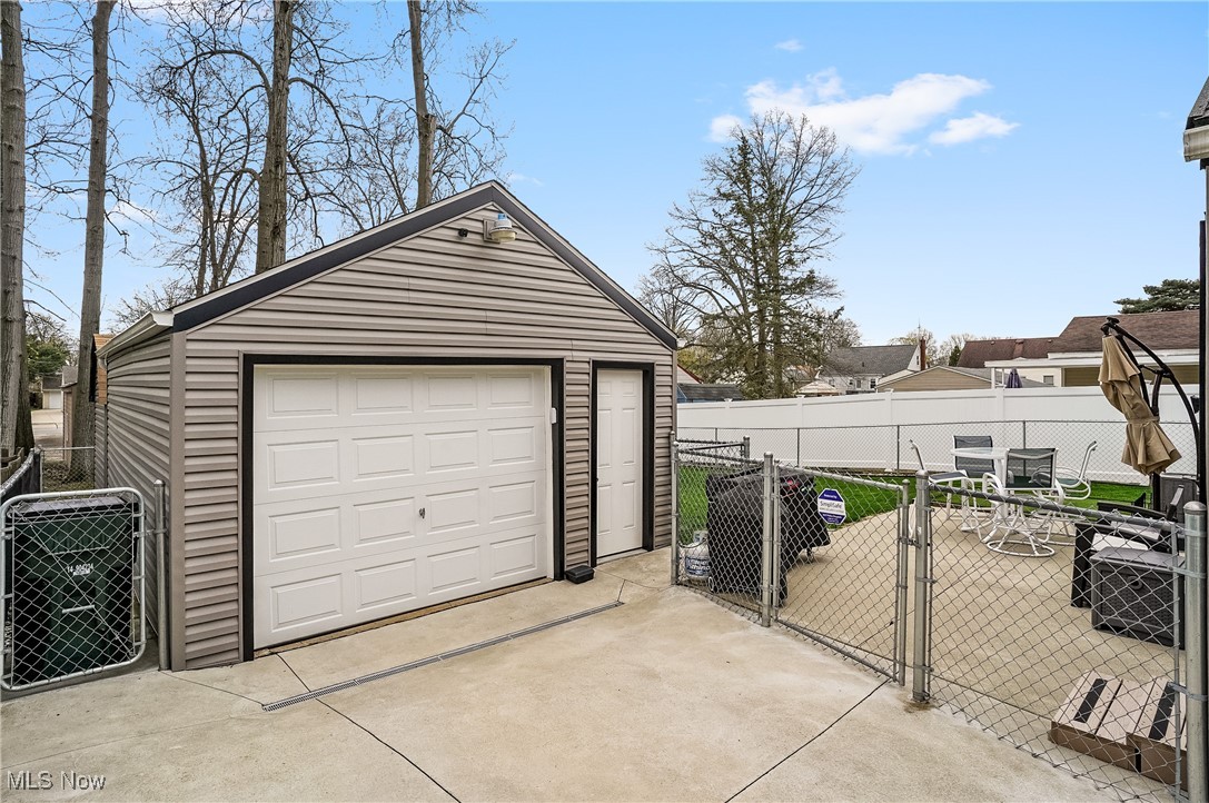 2827 9th Street, Cuyahoga Falls, Ohio image 28