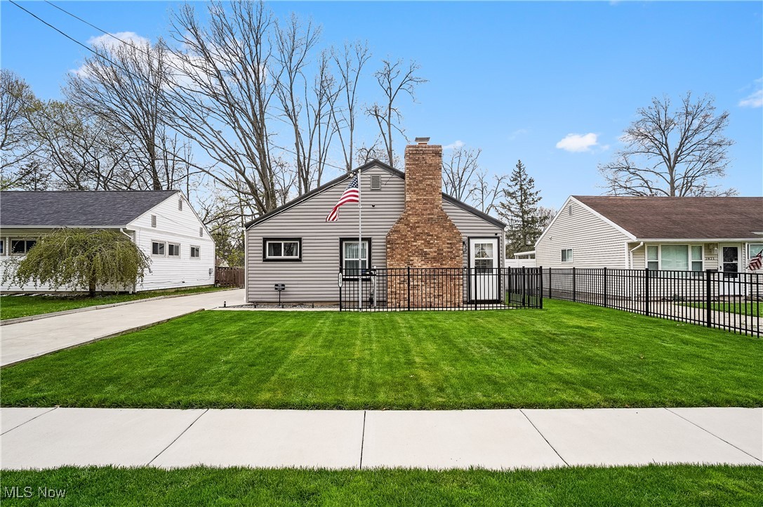2827 9th Street, Cuyahoga Falls, Ohio image 1