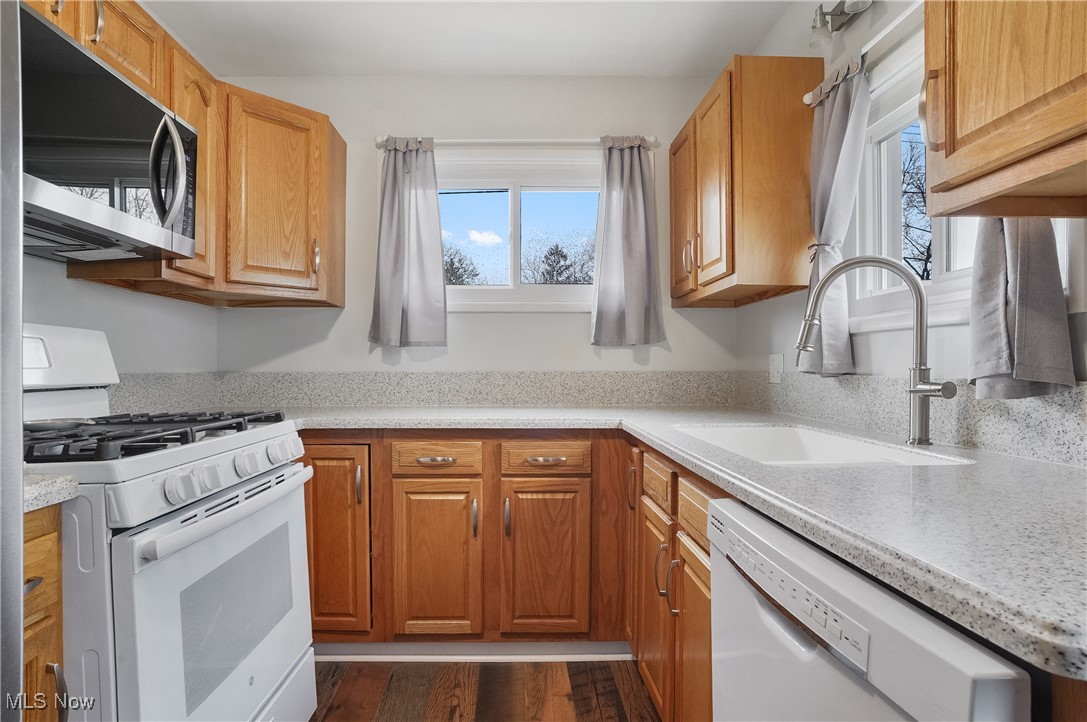 2827 9th Street, Cuyahoga Falls, Ohio image 12