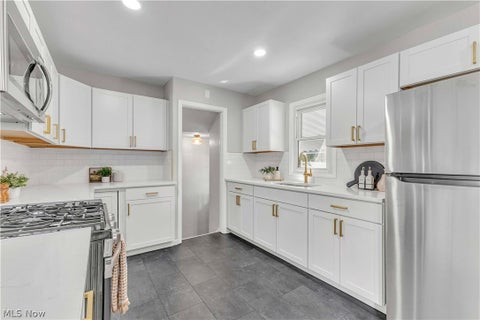 Tiny photo for 4193 Eastwood Lane, Warrensville Heights, OH 44122 (MLS # 5234515)