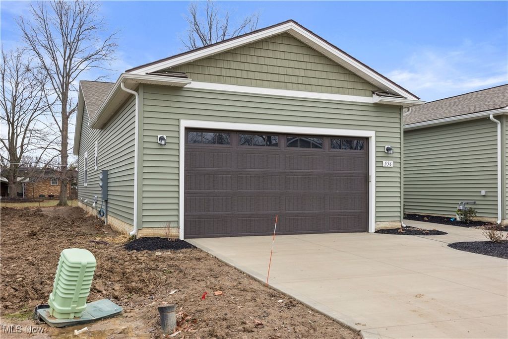 Photo of 556 Eldemire Lane, Elyria, OH 44035 (MLS # 5180121)