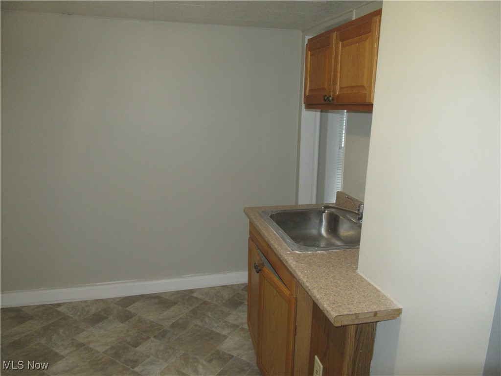 Elworthy Helwick - Residential Lease